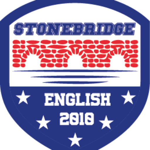 Escudo de Stonebridge English: puente de piedra rojo sobre azul, la palabra English, el año 2018 y estrellas